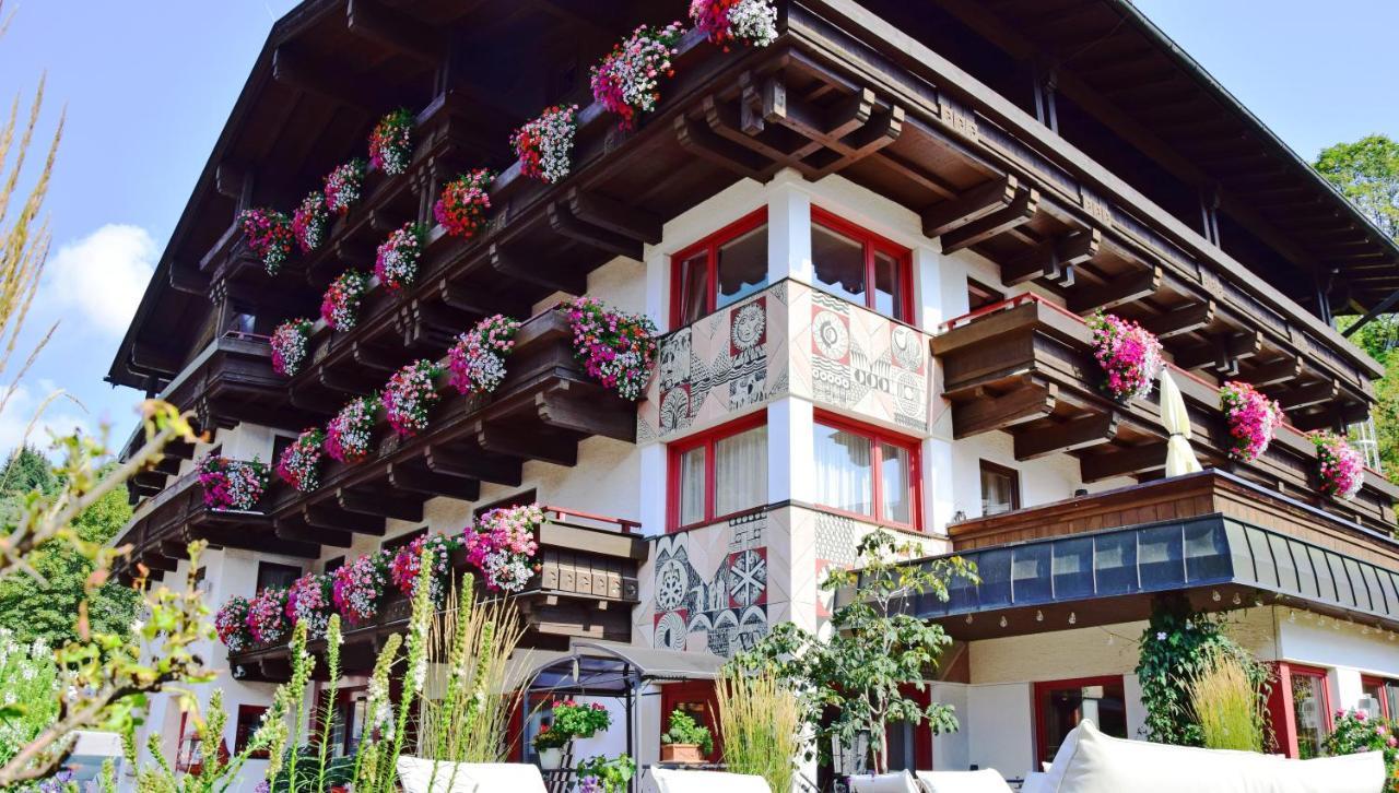 Hotel & Art Kristiana Saalbach-Hinterglemm Extérieur photo