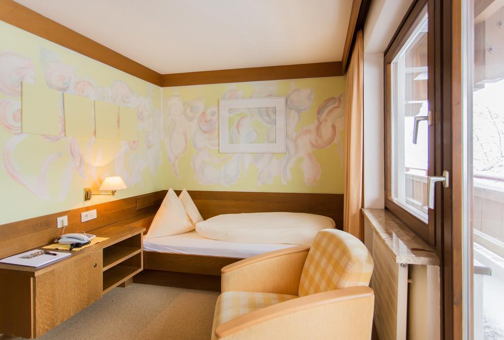 Hotel & Art Kristiana Saalbach-Hinterglemm Extérieur photo